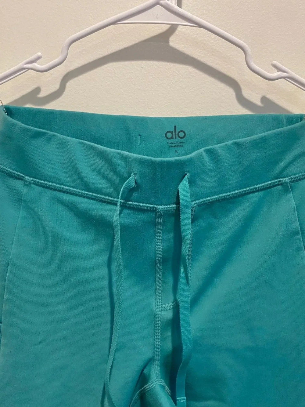 Alo Yoga Women's Green and Blue Leggings